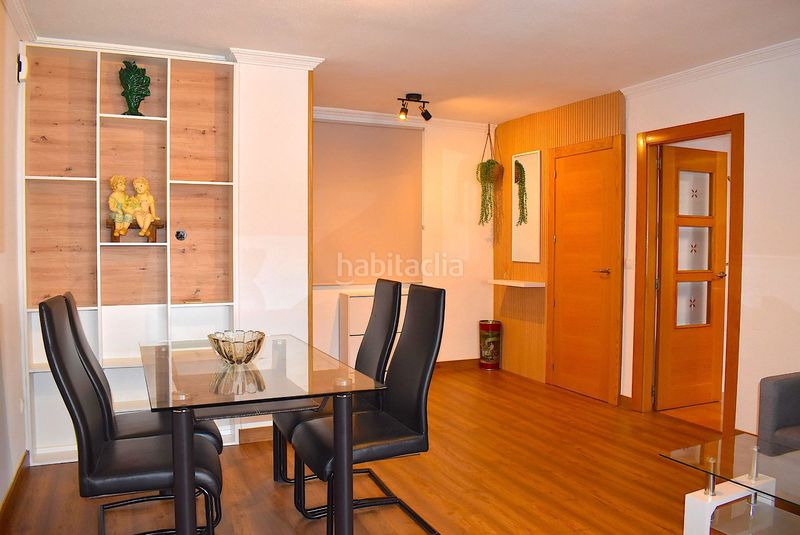 Foto 7f34f68d-e1a1-43be-b2b5-2e017e55e236. Alquiler dúplex precioso apartamento dúplex en pleno centro en Benidorm