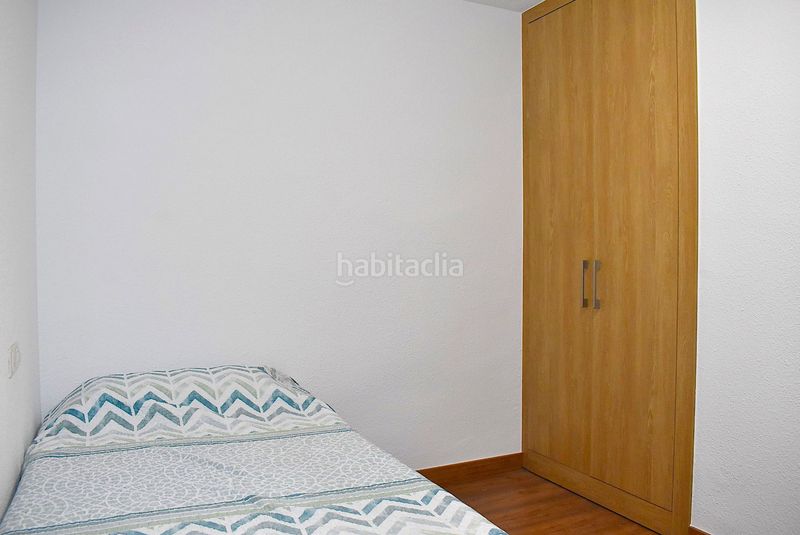 Foto b253f4d9-2212-4f37-b363-24ccdb2af27b. Alquiler dúplex precioso apartamento dúplex en pleno centro en Benidorm