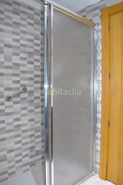 Foto bfce9f28-ce11-4f45-b515-f19e0ba04f69. Alquiler dúplex precioso apartamento dúplex en pleno centro en Benidorm