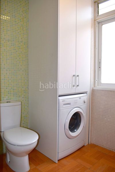 Foto f0f4bc85-3c58-4a5b-9da2-bcf7938e9853. Alquiler dúplex precioso apartamento dúplex en pleno centro en Benidorm