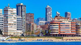 Rent Duplex in Centro Urbano. Precioso apartamento dúplex en pleno centro de benidorm