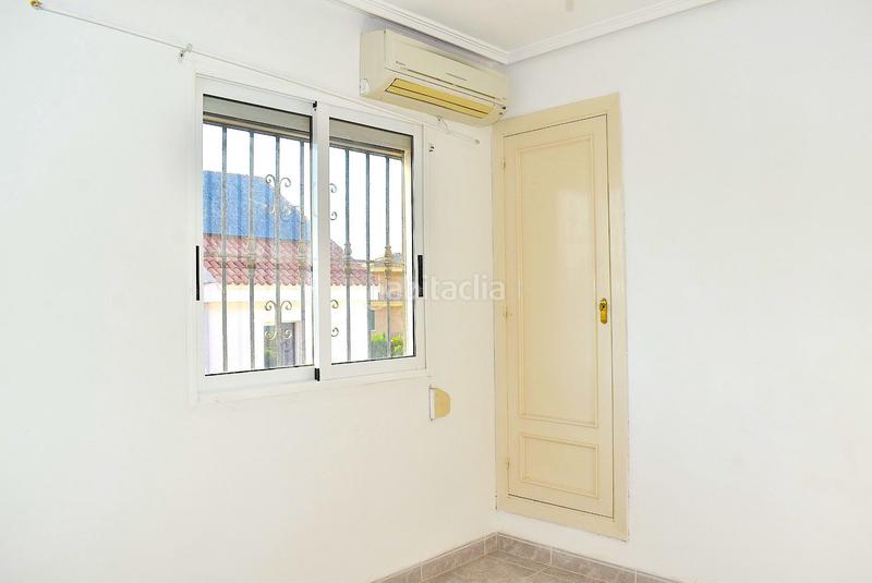 Foto b618cbd2-25e1-4611-8580-1cafb8d4fa38. Casa amb calefacció piscina a Sierra Helada Benidorm