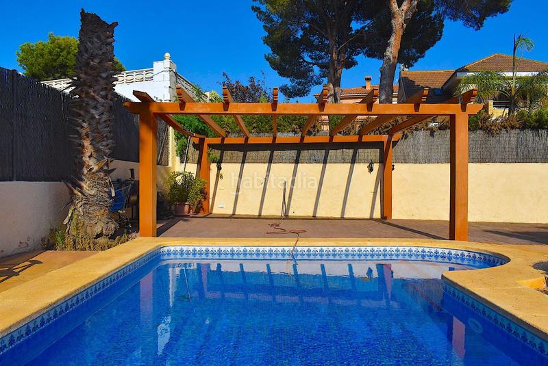 Foto f6757e36-fd77-416e-aa5a-2ce60dddb932. Casa amb calefacció piscina a Sierra Helada Benidorm