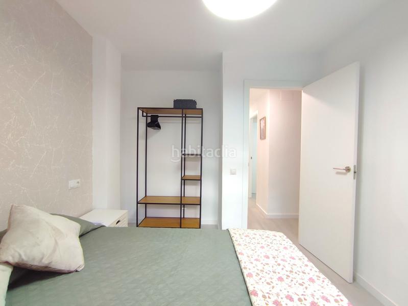 Foto b7e5d52e-1a33-45b1-8b68-1e85efc1f7f0. Alquiler piso fantástico apartamento reformado en pleno centro en Benidorm