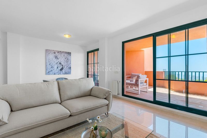 Foto c683ea19-5d7d-4ab7-9587-4dbea2971f70. Apartament amb calefacció piscina a Golf Bahía Finestrat