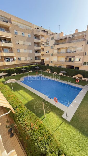 Foto 9f888226-f24d-428e-9877-8cdb444bd3fa. Pis amb piscina a Adra
