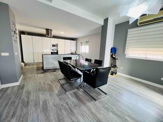 Trplex en Adra. Gran casa triplex reformada en adra !!
