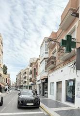 Miete Geschäftsraum in Natalio rivas 27. Alquiler local comerical en pleno centro de adra