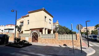 Casa adossada a Balanegra