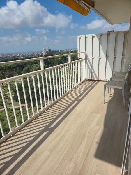 Foto 5a0e0fca-045e-4762-bf96-3cf10bd464c4. Alquiler piso sensacional piso con vistas espectaculares a en Barcelona