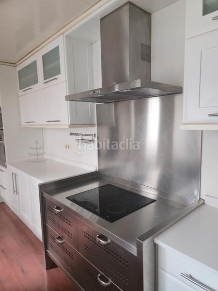 Foto f4139b86-b7f4-470e-897b-8cd87bf540e6. Alquiler piso sensacional piso con vistas espectaculares a en Barcelona