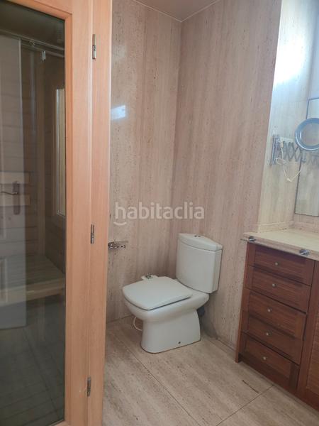 Foto 8fd74a17-c720-45c5-b05c-880322936d87. Lloguer pis amb xemeneia calefacció aparcament a Barcelona