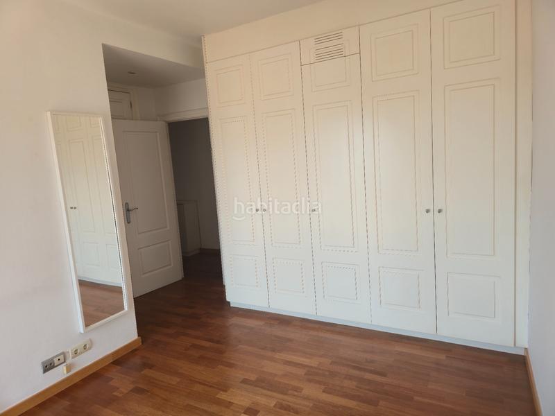 Foto 2a7159cf-1c49-44cc-a5c9-db89d6a6d9ba. Location appartement avec cheminée chauffage parking dans Barcelona