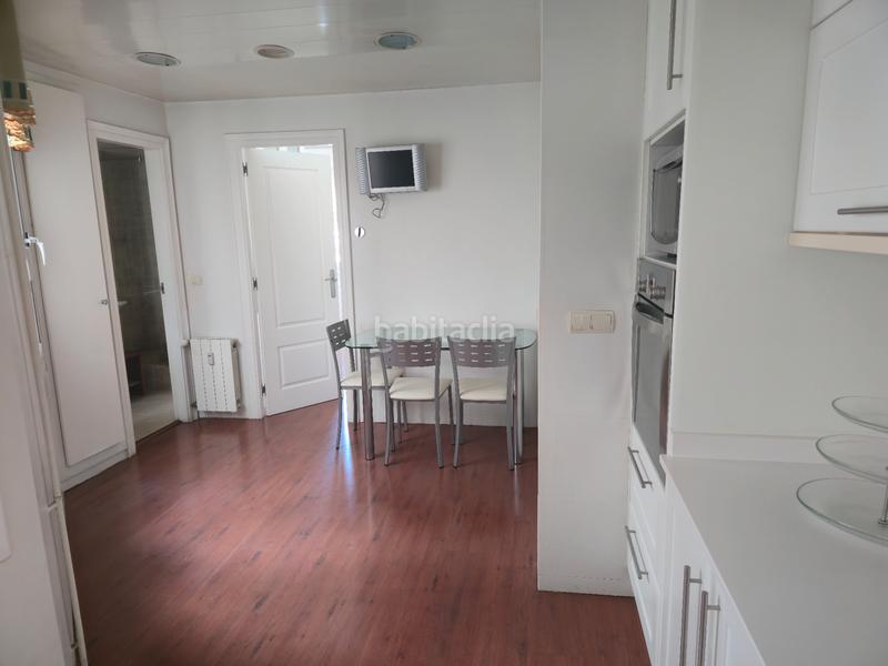 Foto 6f60e898-abf3-417b-8c37-076e73ff38af. Location appartement avec cheminée chauffage parking dans Barcelona