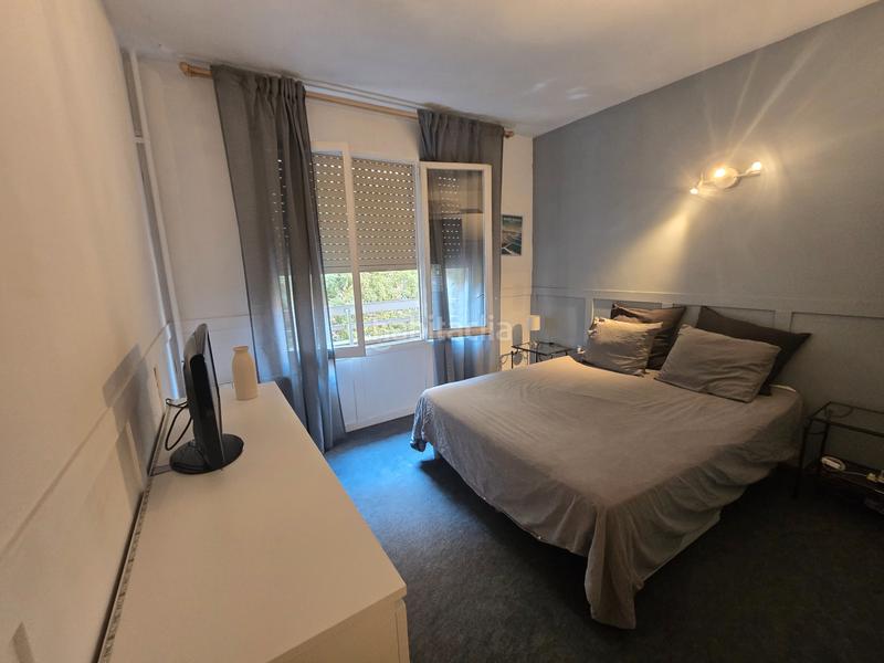 Foto 2a47d6b3-2565-4087-945e-e3e92089b0c1. Piso vivienda de 97 m2 utiles junto hospiutal clínic en finca de obra vista en Barcelona