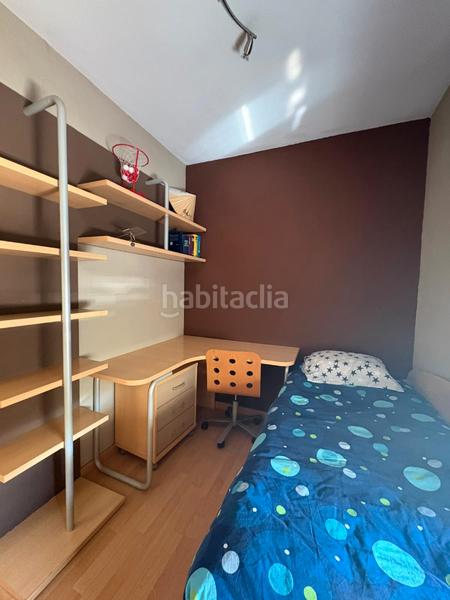 Foto d930c92f-1abb-4153-85f5-8593468a8014. Piso vivienda de 97 m2 utiles junto hospiutal clínic en finca de obra vista en Barcelona