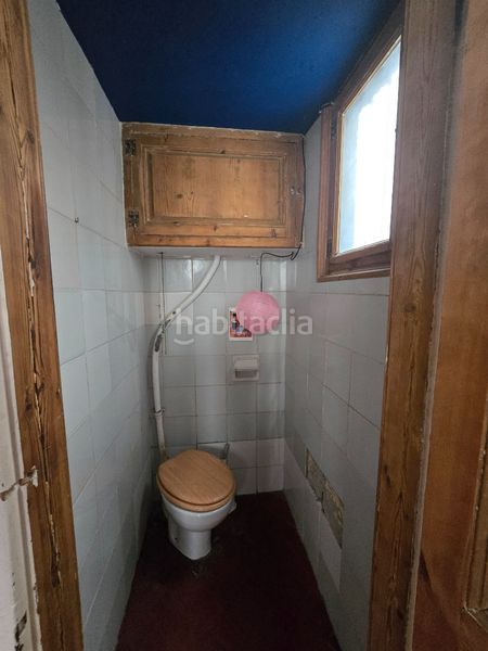 Foto 4ba62330-ac15-4b2c-9b47-3cf4b3e1fd16. Pis a Raval Barcelona