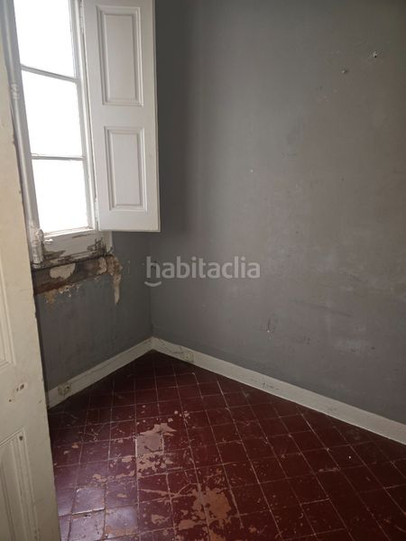 Foto 7b5f3b40-70a2-4719-85bd-4ac9f5975662. Pis a Raval Barcelona