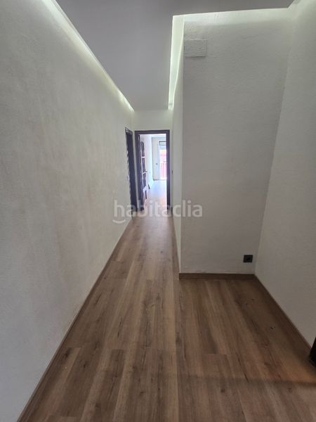Foto 87cc1a01-35bf-4fe5-aaaa-d14f5094089d. Pis a Sants-Badal Barcelona
