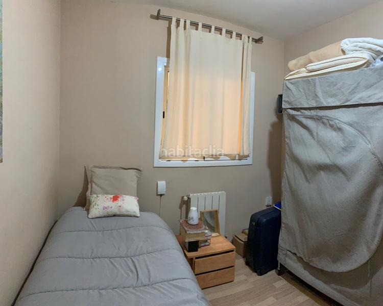 Foto 74d24643-9e91-4879-8e0d-3f61f9a6eda8. Lloguer pis amb calefacció a Turó de la Peira Barcelona