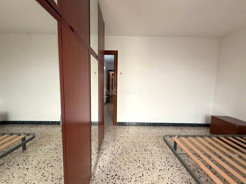 Foto 1fffdb90-9a06-4f7b-bb5c-82a299501dc5. Piso s sole en Prosperitat Barcelona