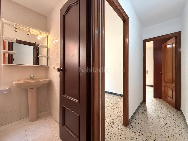 Foto 57e8e29c-69db-4150-abaa-e45c6c207770. Piso s sole en Prosperitat Barcelona