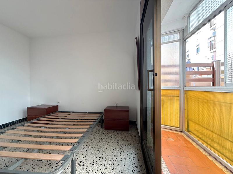 Foto 5f83a0d9-dd76-4c8f-b276-ecadb4515709. Piso s sole en Prosperitat Barcelona