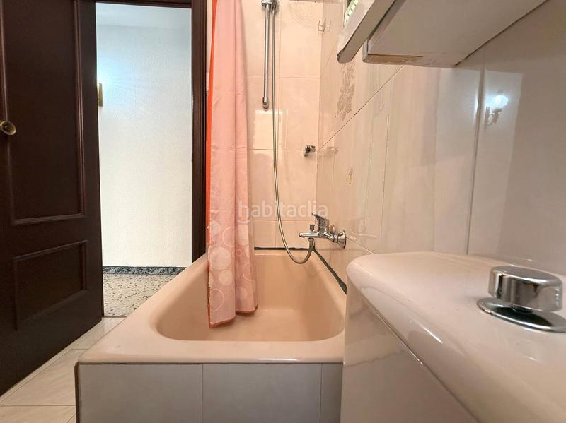 Foto 7fa3b722-07ca-4617-833f-f1dd1e9c63bb. Piso s sole en Prosperitat Barcelona