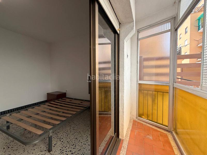 Foto c3248a73-ceb8-44b6-86e3-2b4e0897f5a7. Piso s sole en Prosperitat Barcelona