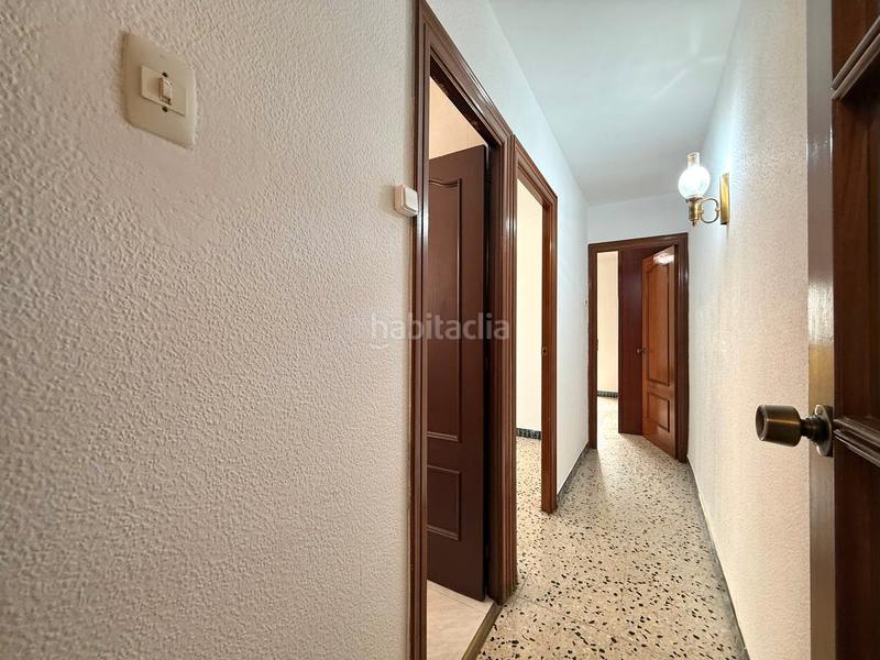 Foto d72ddc3e-4f00-454f-9390-8ae6adf5d81b. Piso s sole en Prosperitat Barcelona