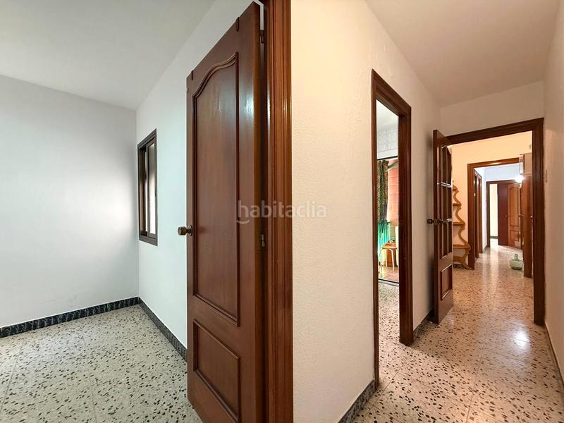 Foto f180db3e-519a-4c7c-9bf7-f119b0972d3f. Piso s sole en Prosperitat Barcelona