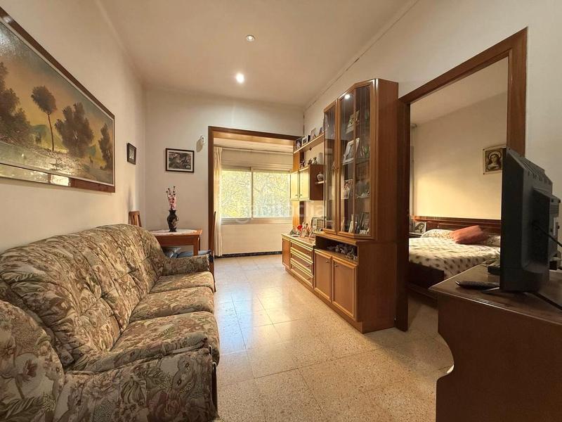 Foto dc19a685-0532-4ac2-800f-76ba24cd3803. Piso s sole en Vilapicina - Torre Llobeta Barcelona