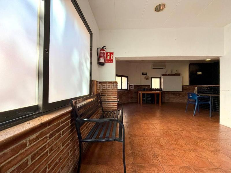 Foto 2a4b19c5-8074-4319-8b69-079df970ba61. Local comercial a Turó de la Peira Barcelona