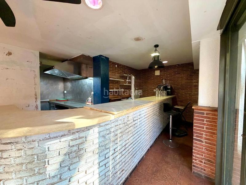 Foto a0596e12-e652-471c-9858-66c933d93095. Local comercial a Turó de la Peira Barcelona