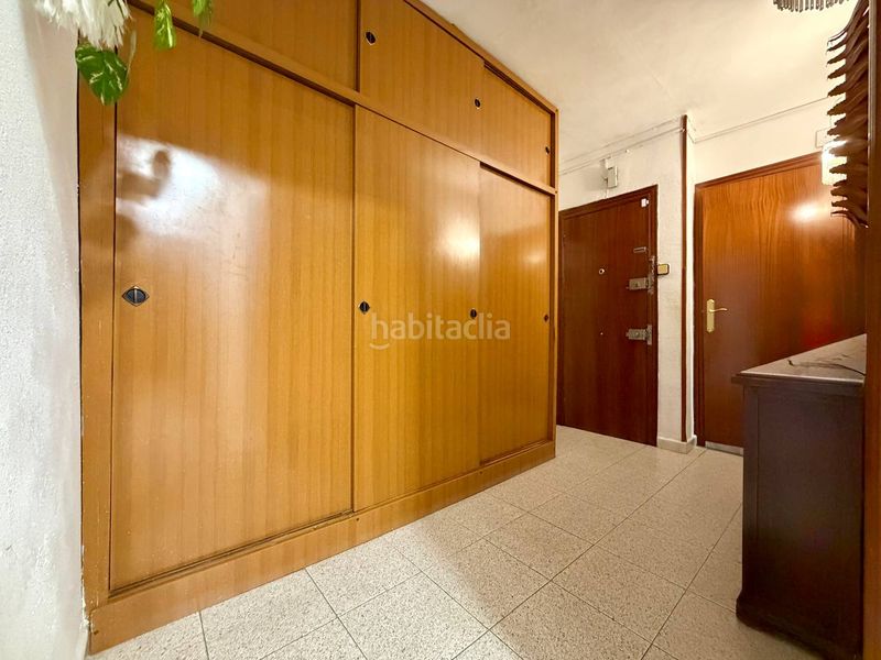 Foto 401afba0-e26a-49c6-a862-70ff64e5d47d. Piso s sole en Turó de la Peira Barcelona