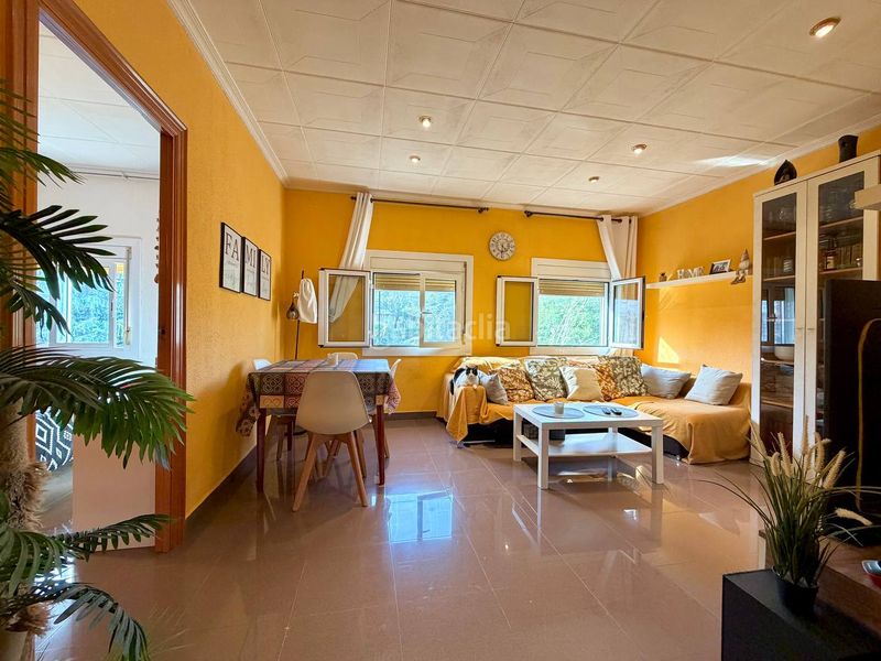 Foto c89e98c5-d6fa-4d5b-85e8-a17a2bfb5ede. Pis a Turó de la Peira Barcelona