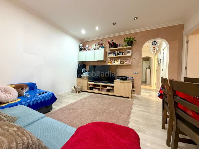 Foto afd76b2b-cc3d-49fd-9f66-bd93f140ff06. Pis a Turó de la Peira Barcelona