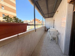 Piso  Carrer de la rosa d'alejandr�a. Pisos sole