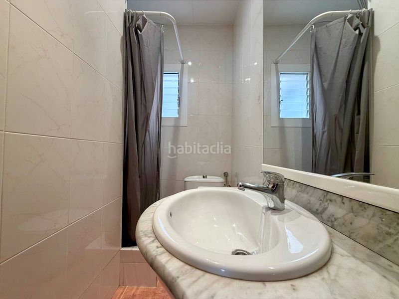 Foto b2bf5df0-6ea5-48d6-a6f0-ee9e1f9fa424. Pis amb calefacció a Turó de la Peira Barcelona