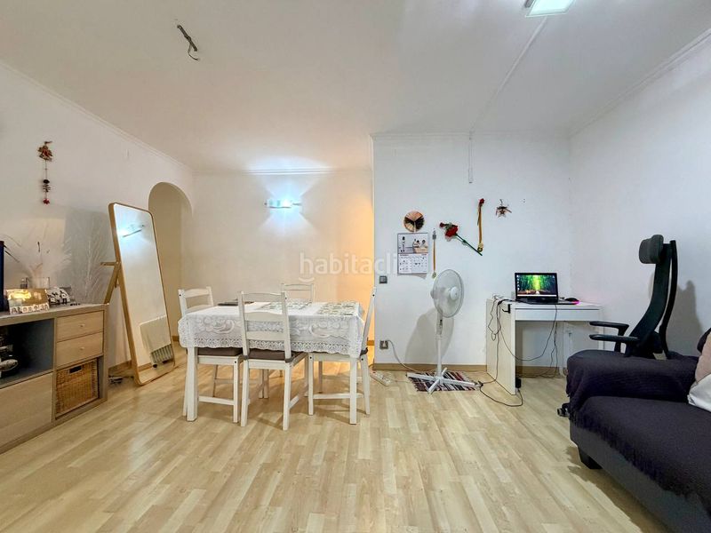 Foto 4fd7b1ab-bd52-425f-b3d7-3d6ed2f69725. Flat in Prosperitat Barcelona
