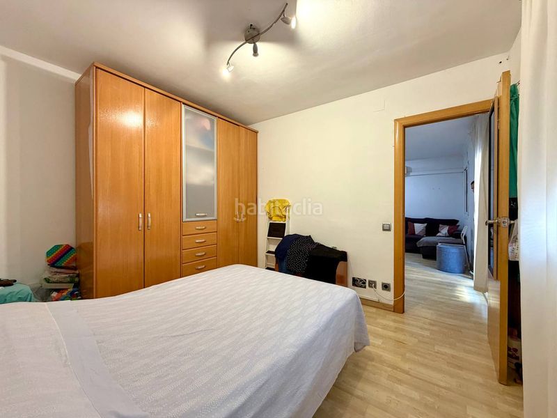 Foto bff0933e-7ae9-4239-a358-107485657f80. Flat in Prosperitat Barcelona
