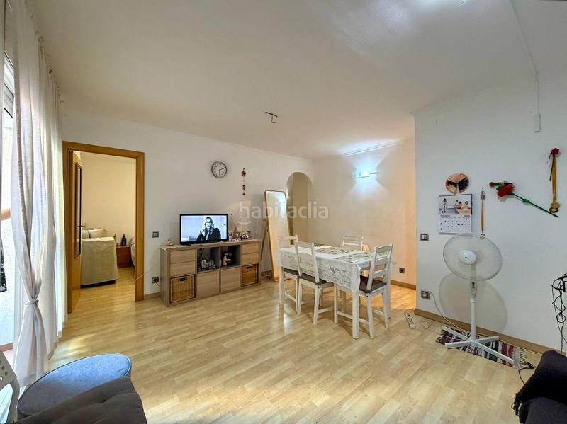 Foto db6990c1-a682-4356-a1c8-7c07578c5244. Flat in Prosperitat Barcelona