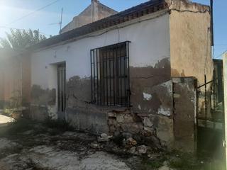 Terreny residencial a Era Alta. Casa para restaurar en la era alta