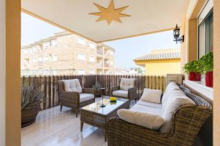 Maison en San Jos de la Vega. Casa 4 dormitorios lista para entrar a vivir con terrazas en pla