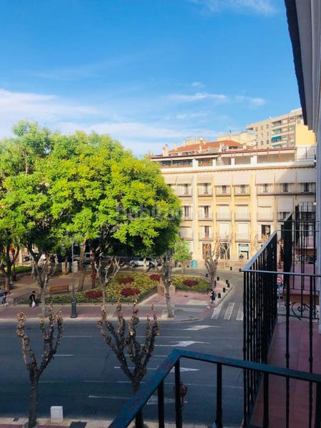 Foto 7843a1ca-16dc-457e-8f5f-f77d3382bc36. Alquiler piso en pleno corazón . alquiler de piso en plaza camachos. en Murcia