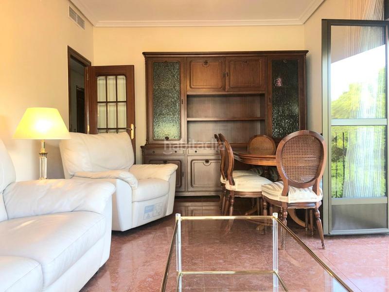 Foto f6386047-3bd8-4845-bb83-5306f618b83b. Alquiler piso en pleno corazón . alquiler de piso en plaza camachos. en Murcia