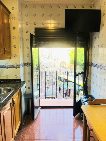 Foto f86e0358-d6ff-4983-b637-14860acda756. Alquiler piso en pleno corazón . alquiler de piso en plaza camachos. en Murcia