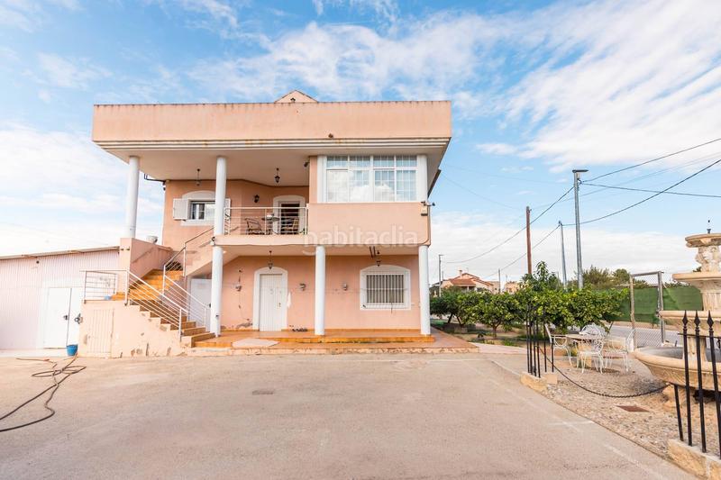 Foto 7eb4f41a-9b15-47ce-805d-4f5e2e303b1a. Xalet amb calefacció aparcament a Los Dolores Murcia