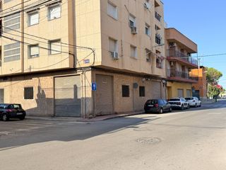 Local Comercial a Calle castaño 2. Local comercial en huerto alix, junto ronda sur