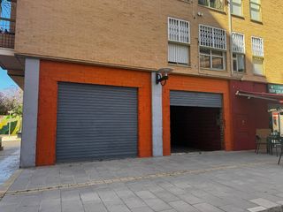 Local Comercial en El Carmen. Local comercial en venta